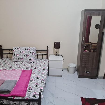 Apartament Cozy Corner 2024 Abu Zabi Zewnętrze zdjęcie