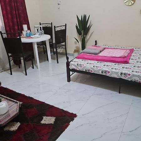 Apartament Cozy Corner 2024 Abu Zabi Zewnętrze zdjęcie